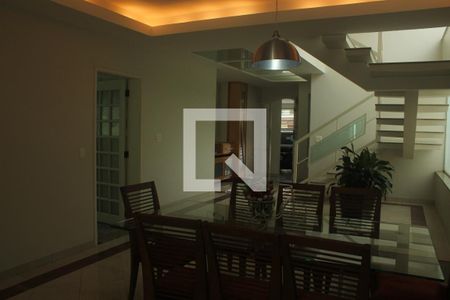 Sala de casa para alugar com 5 quartos, 414m² em Jardim Campo Grande, São Paulo