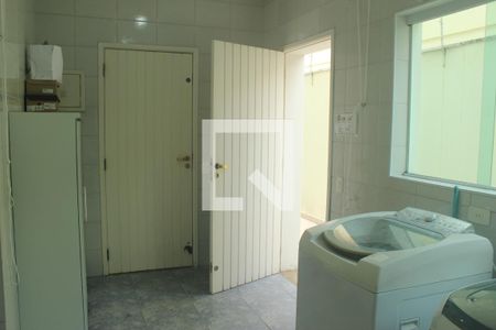 Casa para alugar com 414m², 5 quartos e 7 vagasÁrea de Serviço