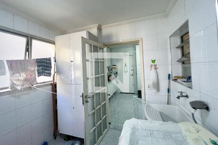 Apartamento à venda com 116m², 3 quartos e 1 vagaÁrea de Serviço