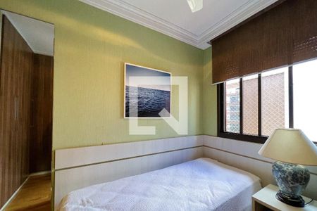 Quarto de apartamento para alugar com 2 quartos, 87m² em Vila Olímpia, São Paulo