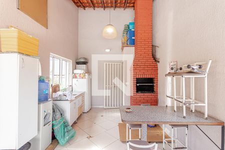 Casa à venda com 160m², 5 quartos e 2 vagasTerraço - Churrasqueira
