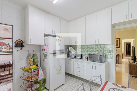 Casa à venda com 160m², 5 quartos e 2 vagasCozinha