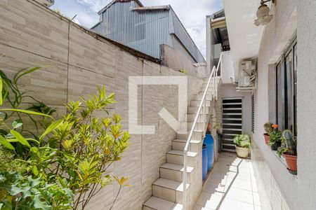 Casa à venda com 160m², 5 quartos e 2 vagasCorredor Lateral