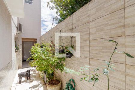 Casa à venda com 160m², 5 quartos e 2 vagasCorredor Lateral