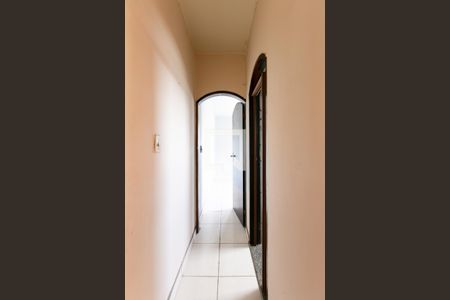 Casa para alugar com 80m², 2 quartos e 1 vaga Casa para alugar com 80m², 2 quartos e 1 vagaCorredor dos Quartos