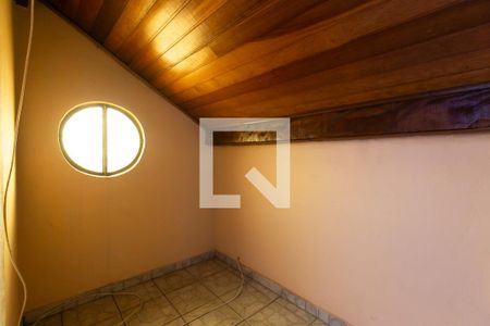 Casa para alugar com 80m², 2 quartos e 1 vaga Casa para alugar com 80m², 2 quartos e 1 vagaCloset da Suíte