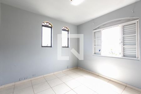 Casa para alugar com 80m², 2 quartos e 1 vaga Casa para alugar com 80m², 2 quartos e 1 vagaQuarto 2