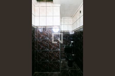 Casa para alugar com 80m², 2 quartos e 1 vaga Casa para alugar com 80m², 2 quartos e 1 vagaBanheiro da Suíte
