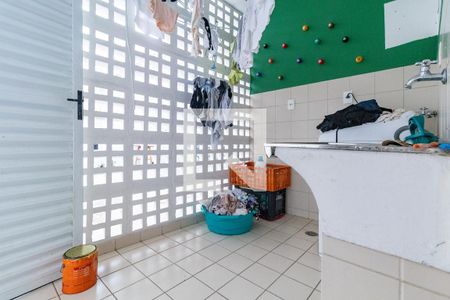 Casa à venda com 300m², 3 quartos e 3 vagasLavanderia