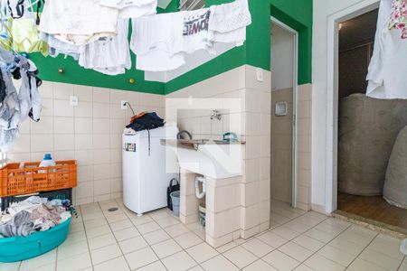 Casa à venda com 300m², 3 quartos e 3 vagasLavanderia