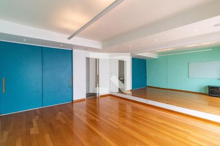 Casa à venda com 300m², 3 quartos e 3 vagasSalão