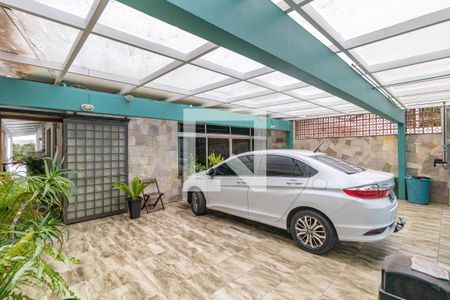 Casa à venda com 300m², 3 quartos e 3 vagasGaragem