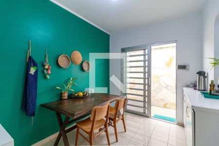 Casa à venda com 300m², 3 quartos e 3 vagasCozinha