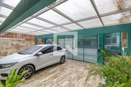 Casa à venda com 300m², 3 quartos e 3 vagasGaragem