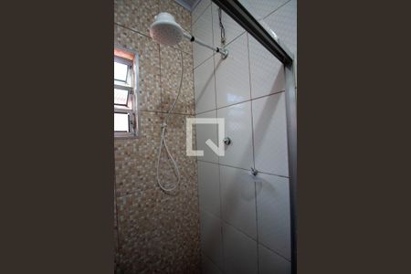 Casa para alugar com 70m², 2 quartos e 2 vagasChuveiro