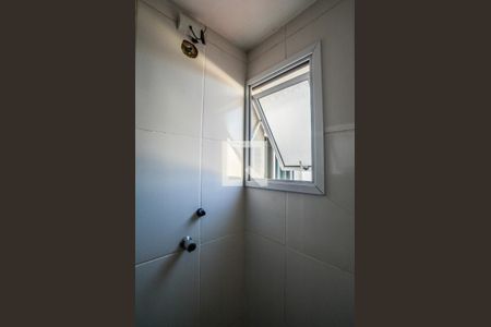 Apartamento para alugar com 100m², 2 quartos e 2 vagasBanheiro da Suíte