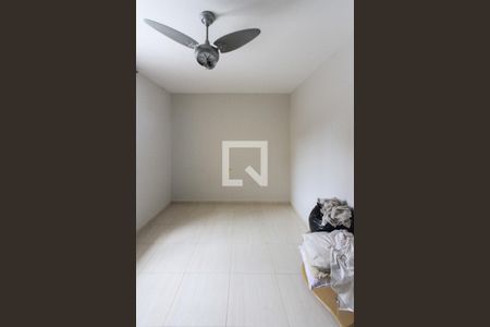 Casa à venda com 387m², 3 quartos e 1 vagaQuarto