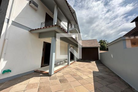 Casa à venda com 250m², 3 quartos e 3 vagasQuintal