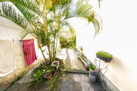 Casa à venda com 100m², 2 quartos e sem vagaÁrea de Serviço