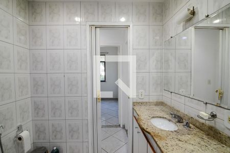 Apartamento à venda com 67m², 2 quartos e 1 vagaBanheiro Social