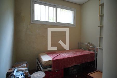 Casa à venda com 900m², 6 quartos e 4 vagasQuarto de Serviço