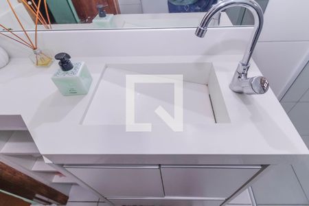 Casa à venda com 70m², 2 quartos e 8 vagas Casa à venda com 70m², 2 quartos e 8 vagasBanheiro 2