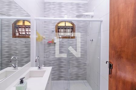 Casa à venda com 70m², 2 quartos e 8 vagas Casa à venda com 70m², 2 quartos e 8 vagasBanheiro 2