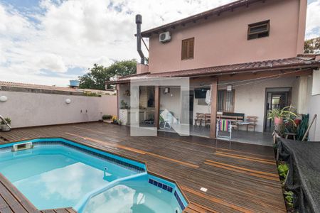Casa à venda com 420m², 4 quartos e 10 vagasPiscina