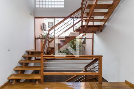 Escada de casa à venda com 4 quartos, 420m² em Jardim Itu, Porto Alegre