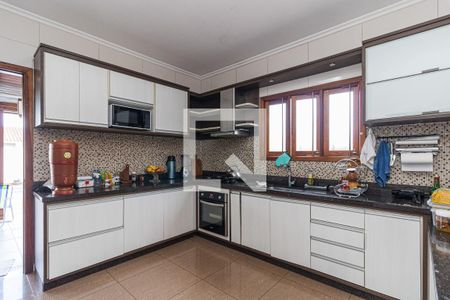 Casa à venda com 420m², 4 quartos e 10 vagasCozinha