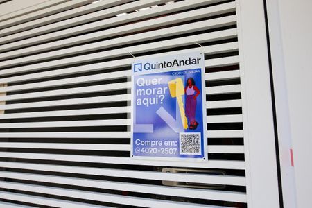 Casa à venda com 147m², 3 quartos e 2 vagas Casa à venda com 147m², 3 quartos e 2 vagasFachada