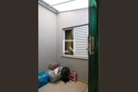 Casa à venda com 147m², 3 quartos e 2 vagas Casa à venda com 147m², 3 quartos e 2 vagasVaranda