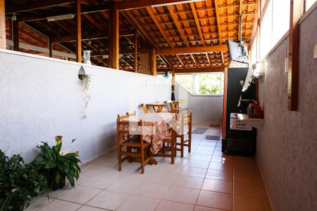 Casa à venda com 147m², 3 quartos e 2 vagas Casa à venda com 147m², 3 quartos e 2 vagasÁrea Gourmet