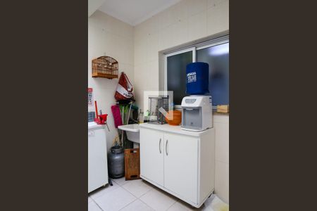 Casa à venda com 147m², 3 quartos e 2 vagas Casa à venda com 147m², 3 quartos e 2 vagasÁrea de Serviço 2