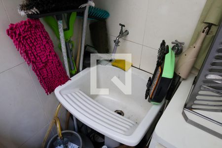 Casa à venda com 147m², 3 quartos e 2 vagas Casa à venda com 147m², 3 quartos e 2 vagasÁrea de Serviço 2