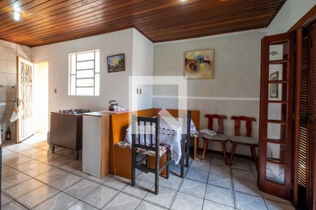 Casa à venda com 275m², 5 quartos e 5 vagasCozinha