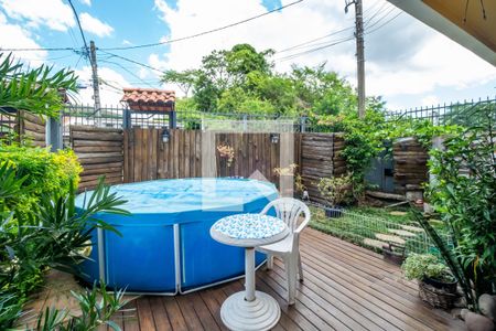 Casa à venda com 275m², 5 quartos e 5 vagasÁrea externa