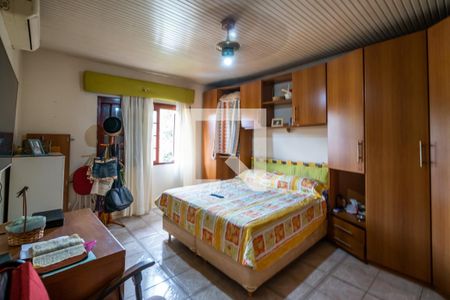 Casa à venda com 275m², 5 quartos e 5 vagasQuarto 3