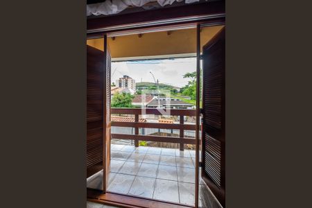 Varanda de casa à venda com 5 quartos, 275m² em Coronel Aparicio Borges, Porto Alegre