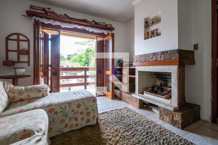 Sala íntima de casa à venda com 5 quartos, 275m² em Coronel Aparicio Borges, Porto Alegre