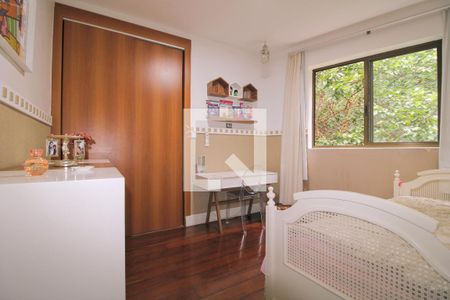 Quarto de apartamento à venda com 3 quartos, 120m² em Santa Lúcia, Belo Horizonte