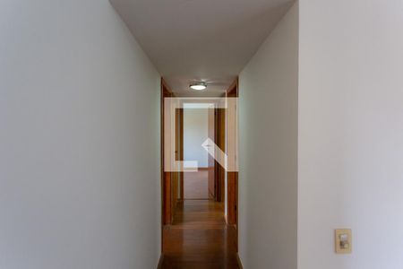 Corredor de apartamento à venda com 3 quartos, 118m² em Funcionários, Belo Horizonte