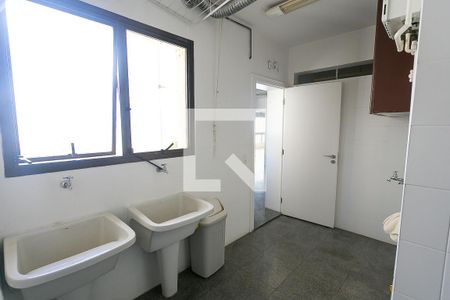 Apartamento à venda com 242m², 3 quartos e 4 vagasÁrea de Serviço