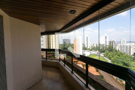 Varanda da Sala de apartamento à venda com 3 quartos, 242m² em Vila Suzana, São Paulo