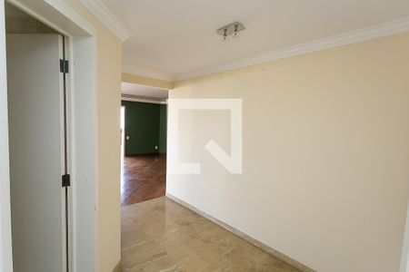 Hall de entrada de apartamento à venda com 3 quartos, 242m² em Vila Suzana, São Paulo