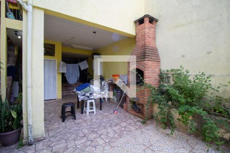 Casa à venda com 130m², 3 quartos e 2 vagasQuintal