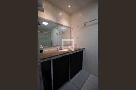 Banheiro de apartamento para alugar com 1 quarto, 40m² em Setor Central, Goiânia