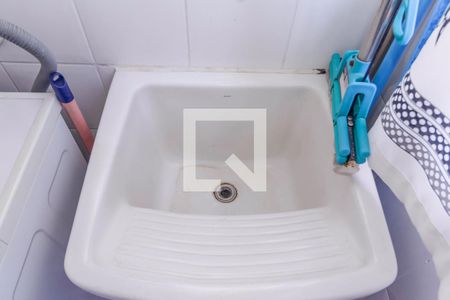 Casa de condomínio à venda com 170m², 3 quartos e 2 vagas Casa de condomínio à venda com 170m², 3 quartos e 2 vagasLavanderia