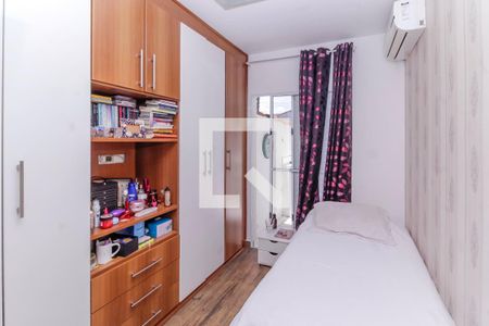 Casa de condomínio à venda com 170m², 3 quartos e 2 vagas Casa de condomínio à venda com 170m², 3 quartos e 2 vagasSuíte 2