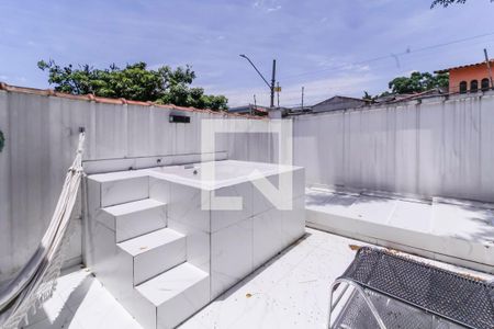 Casa de condomínio à venda com 170m², 3 quartos e 2 vagas Casa de condomínio à venda com 170m², 3 quartos e 2 vagasSpa